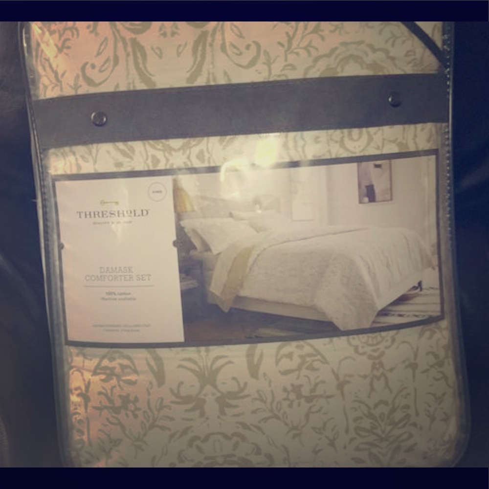 Comforter set